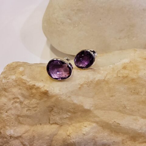 Silver stud earrings amethyst