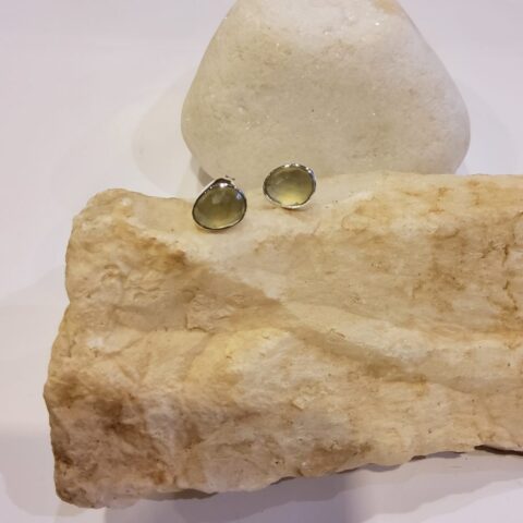 Silver stud earrings peridot