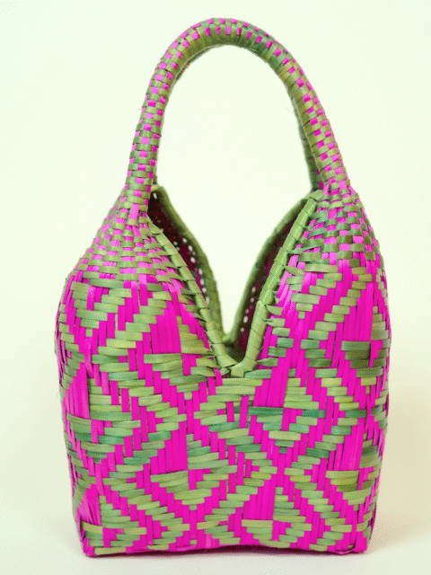 Cuatro Tetas basket from Colombia fuchsia
