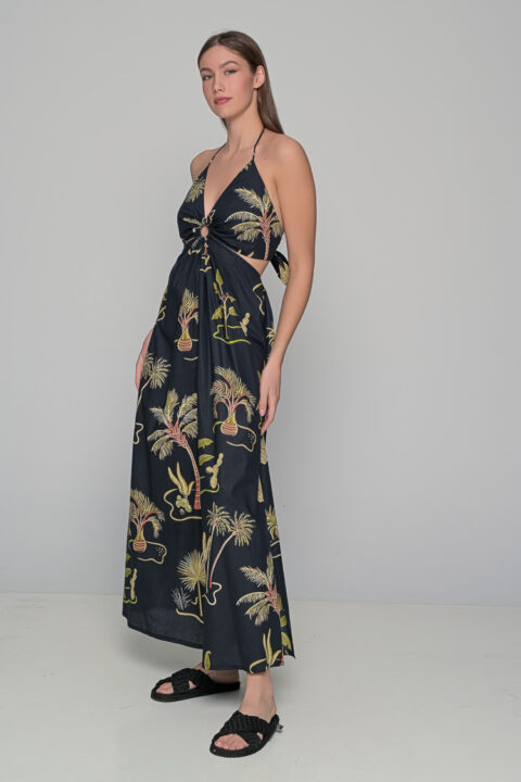 Made from 100% cotton blend, it keeps you comfortable and irresistibly sensual throughout the hottest days of summer.