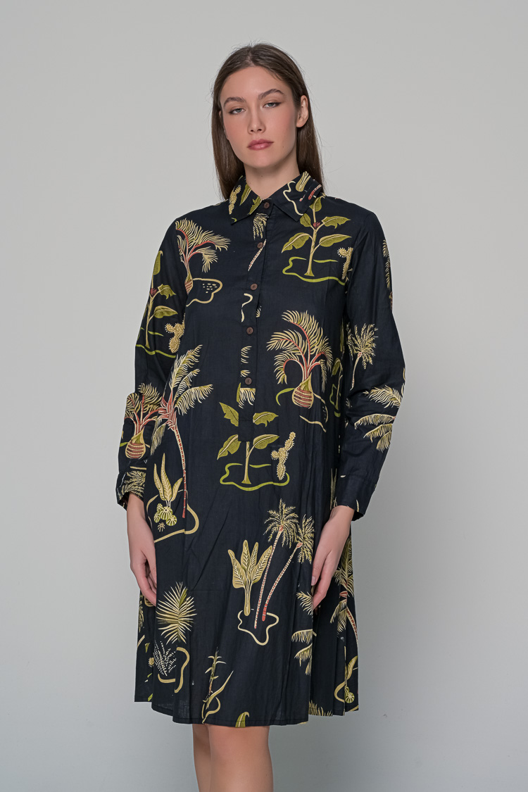 Feel free and totally cool in your soft feminine energy with the Amelia button dress.