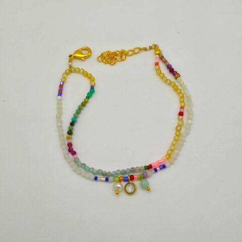 Delicate bracelet with semiprecious stones 03