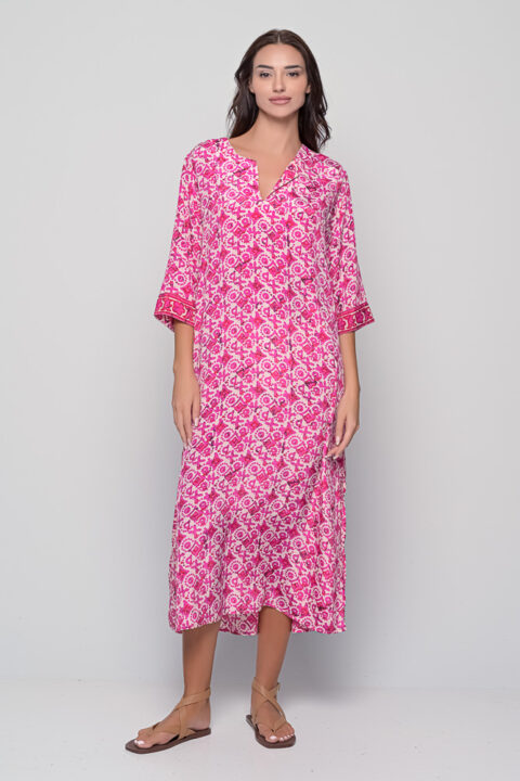 Titli Caftan in fuchsia Tuareg print saree silk one size