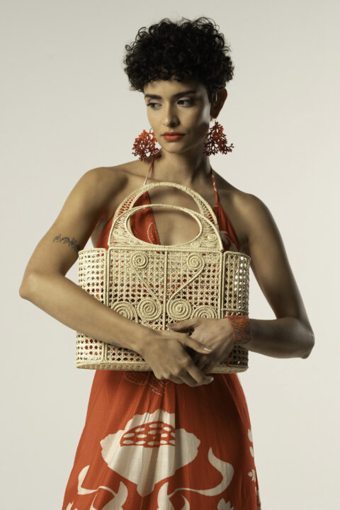 Ψάθινη τσαντα απο την Κολομβία μεσαία