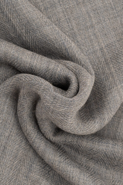 grey 100% cashmere herringbone shawl close-up