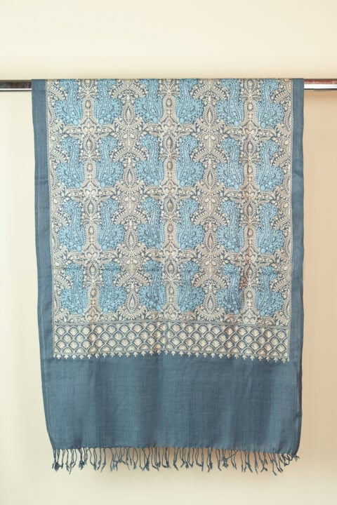 Blue wool shawl with beige embroidery 78x205 cm, elegant Knowmad design.