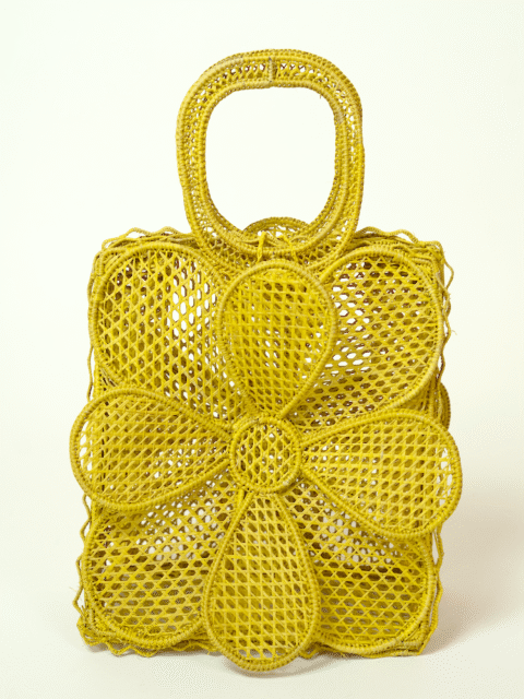 Handwoven iraca flower bag front view