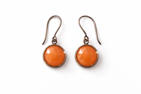 Silver earrings with carnelian stone