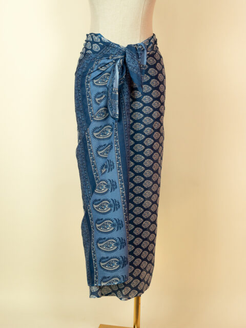 Floral Cotton Pareo – navy blue